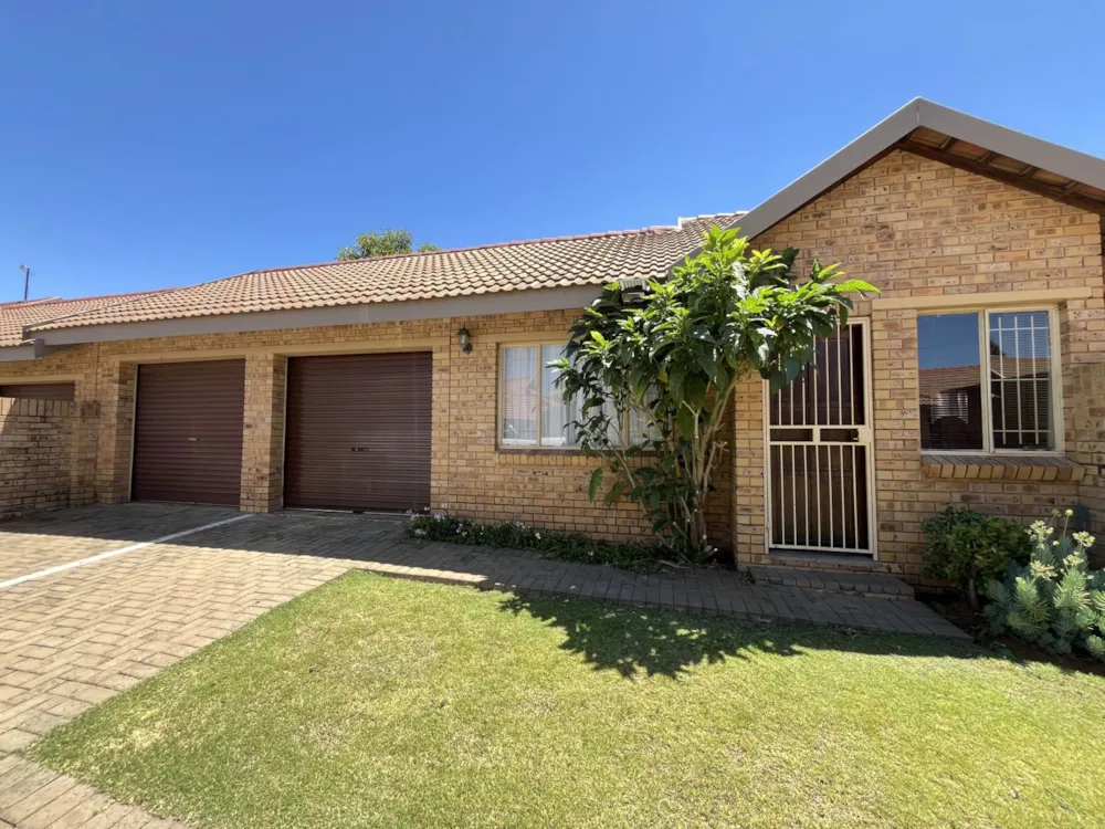Townhouse sold in Langenhovenpark - 1BX1728959 Townhouse sold in Langenhovenpark - 1BX1728959