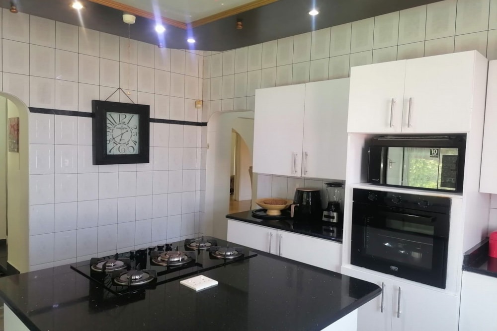 House for sale in Amanzimtoti - 1WB1682914