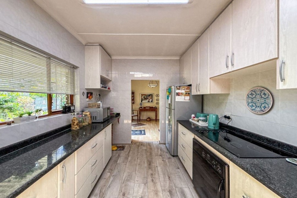 Apartment for sale in Amanzimtoti - 1WB1729999