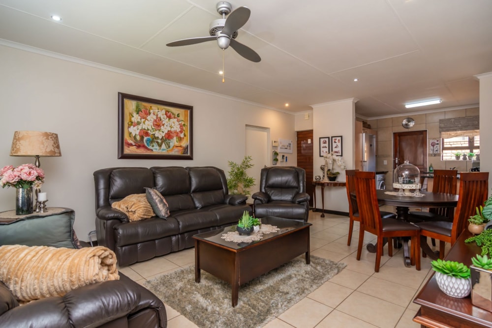 Single-storey retirement home for sale in Featherbrooke Hills Retirement Village - 1KR1731529 Single-storey retirement home for sale in Featherbrooke Hills Retirement Village - 1KR1731529