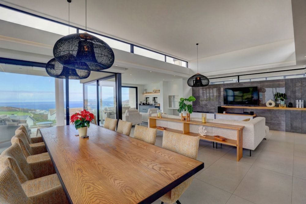 House sold in Pinnacle Point Golf Estate - 1MB1594933