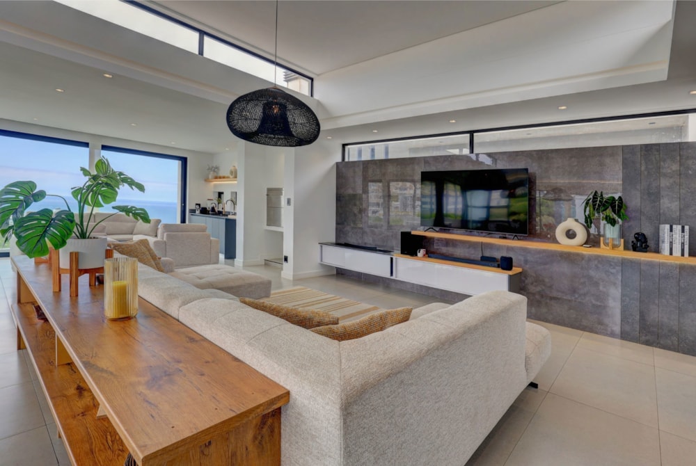 House sold in Pinnacle Point Golf Estate - 1MB1594933