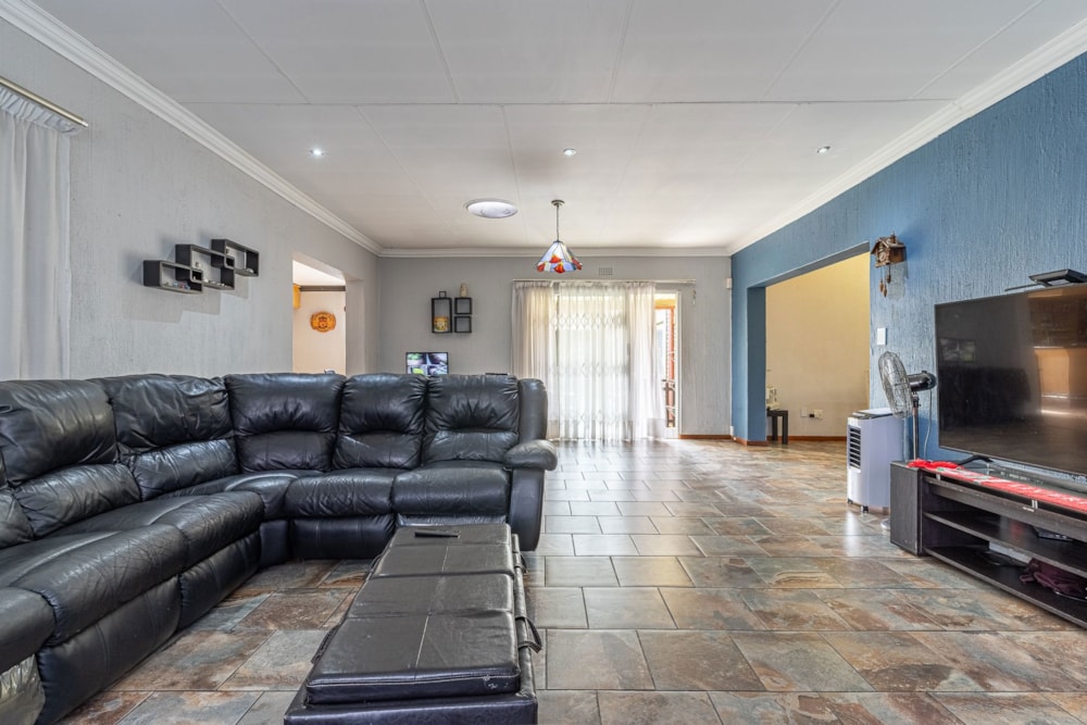 House for sale in Van Riebeeck Park, Kempton Park - KTP1729906