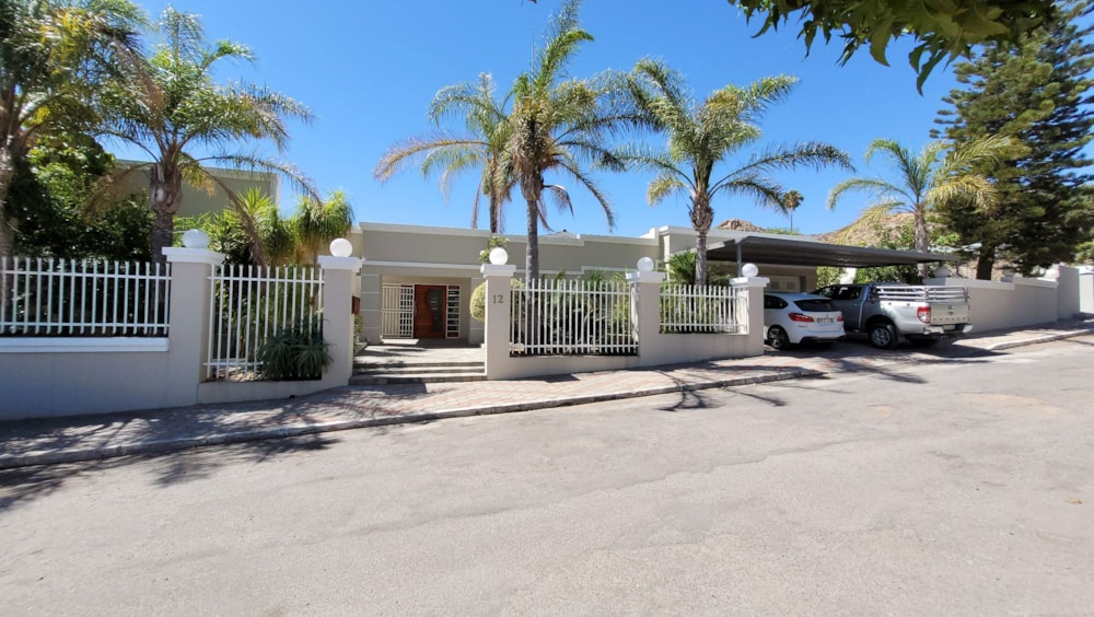 House for sale in Springbok - 1NA1728842