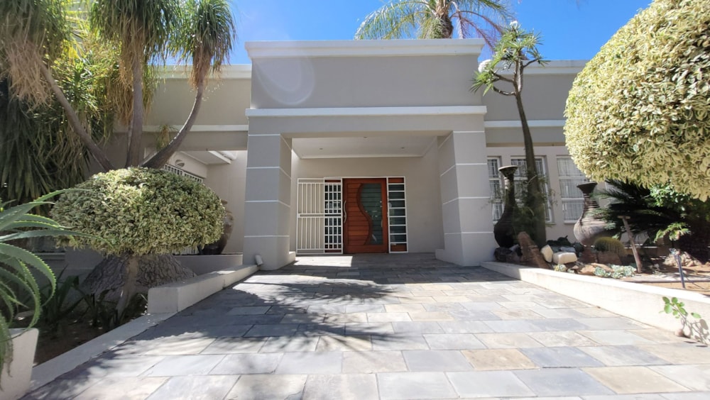 House for sale in Springbok - 1NA1728842