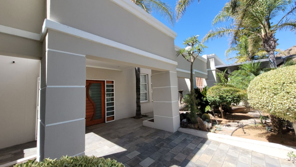 House for sale in Springbok - 1NA1728842