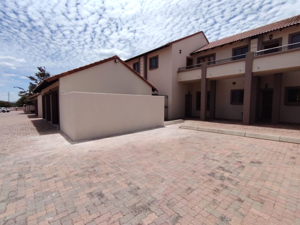 Townhouse to rent in Bendor Park - 1PS1730640