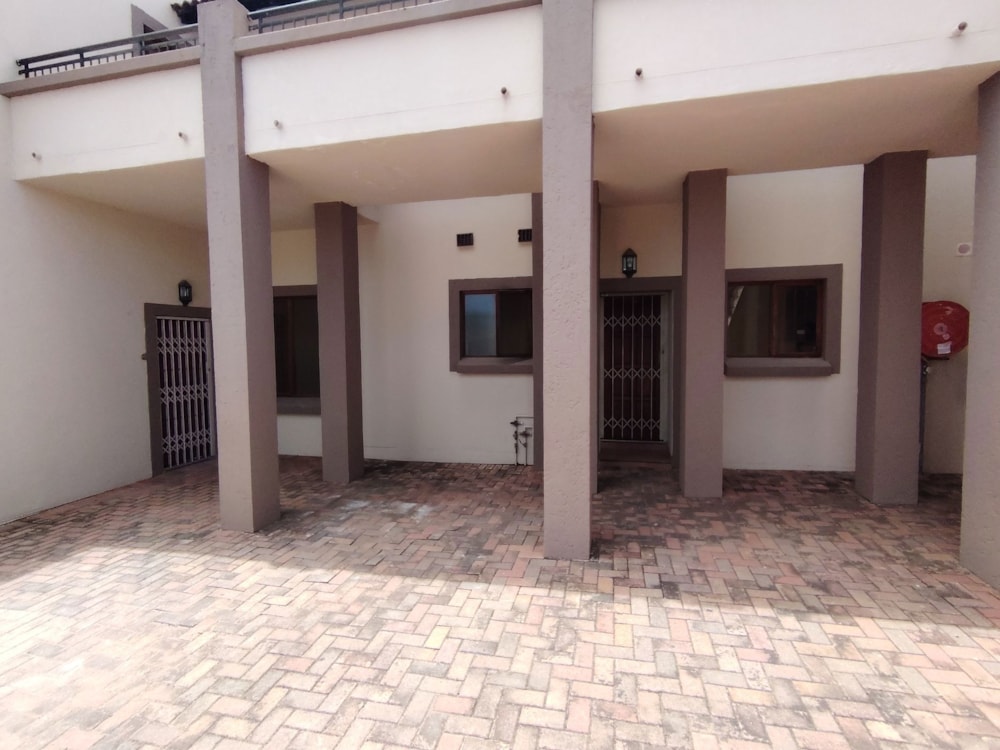 Townhouse to rent in Bendor Park - 1PS1730640