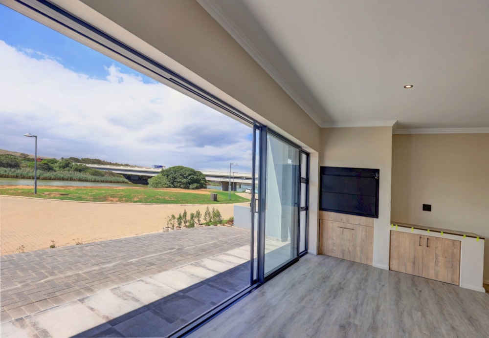 House for sale in Hartenbos Heuwels - 1MB1730198