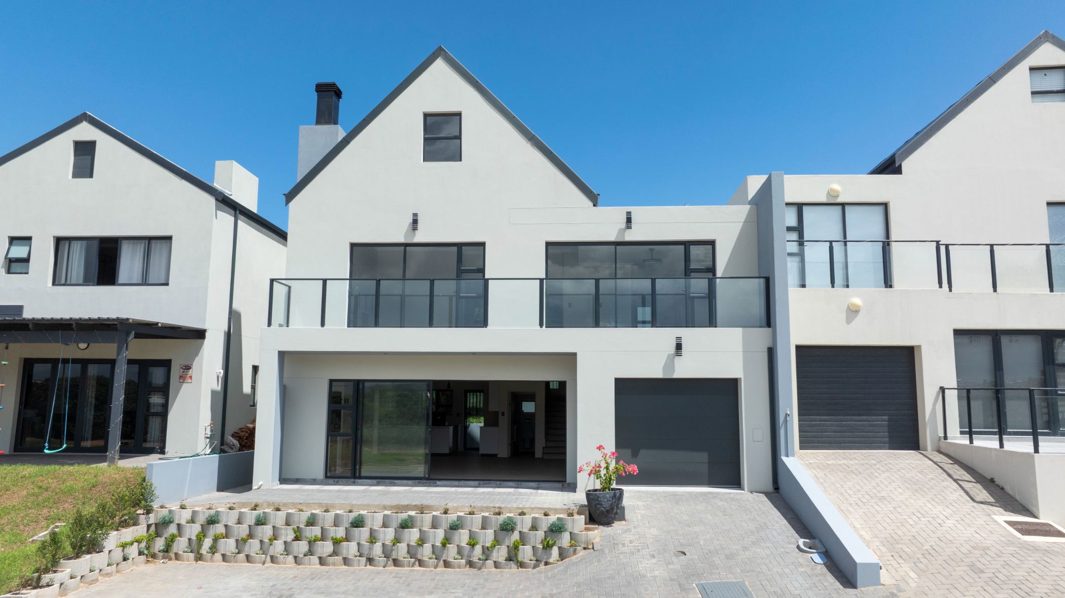 House for sale in Hartenbos Heuwels - 1MB1730198