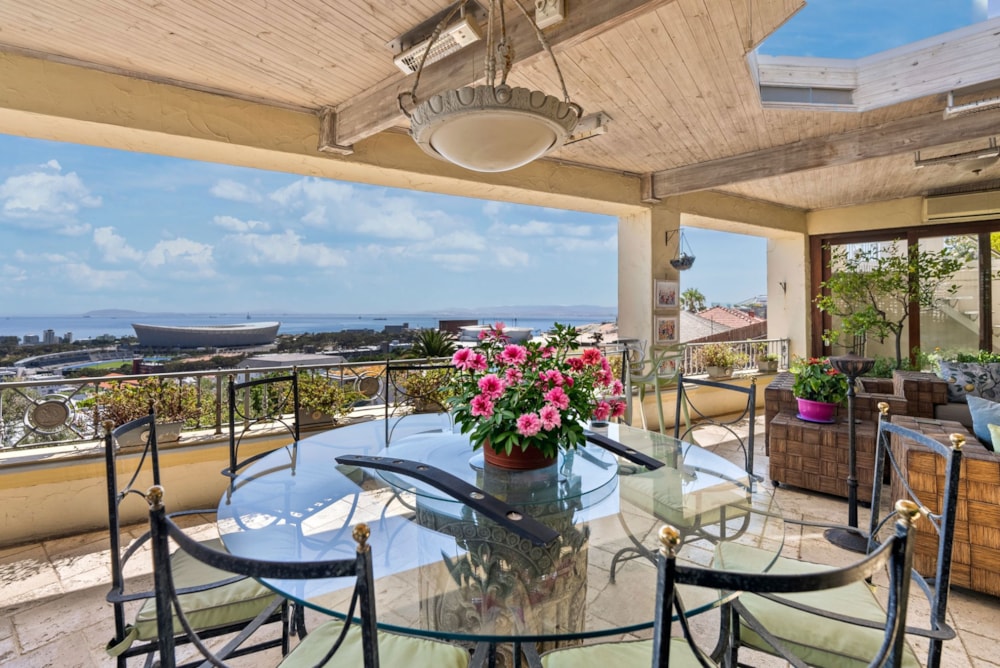 House for sale in Green Point, Cape Town - AS1730784 House for sale in Green Point, Cape Town - AS1730784