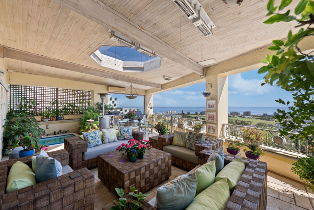 House for sale in Green Point, Cape Town - AS1730784 House for sale in Green Point, Cape Town - AS1730784