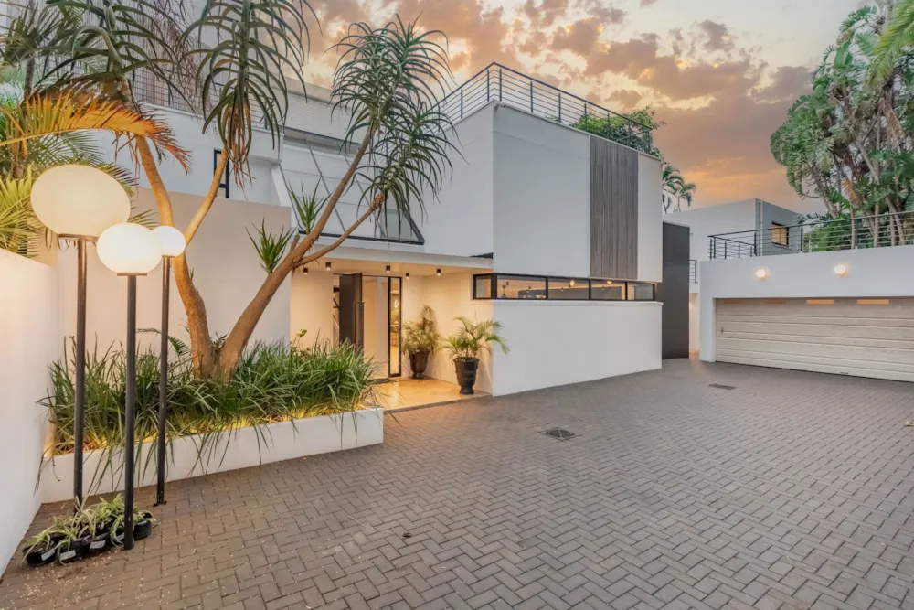 House for sale in La Lucia - 1ND1729919 House for sale in La Lucia - 1ND1729919