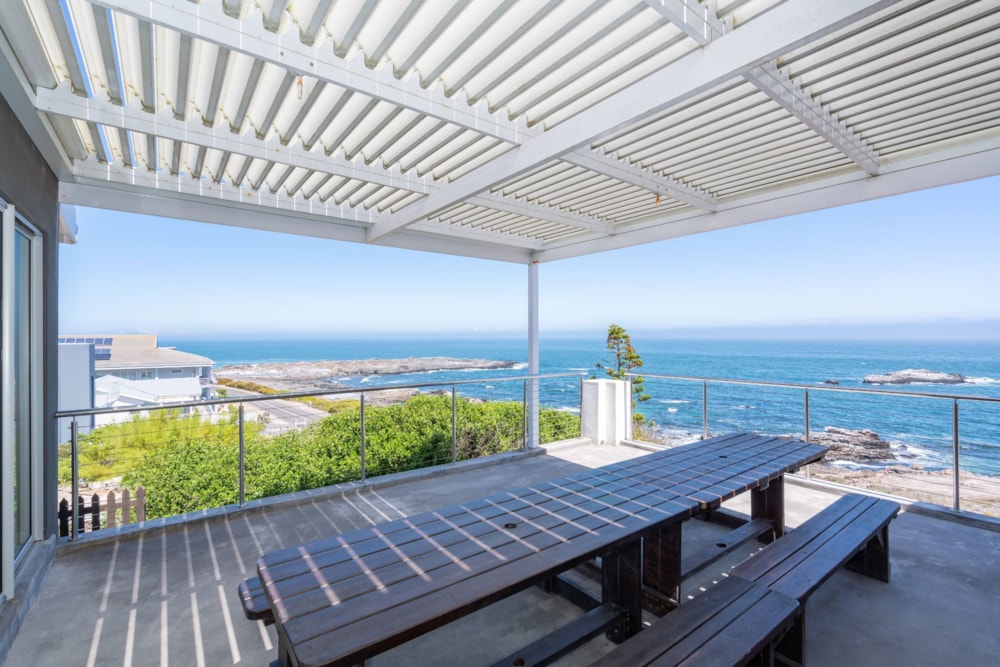 House for sale in Yzerfontein - LA1729822 House for sale in Yzerfontein - LA1729822