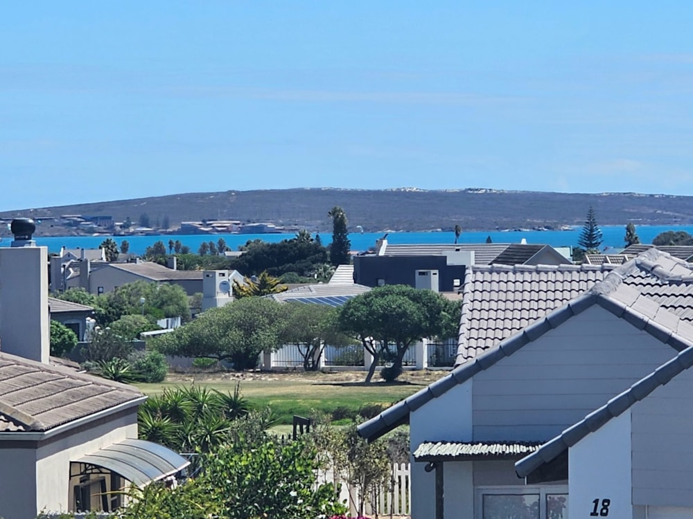 House for sale in Country Club - LA1676207