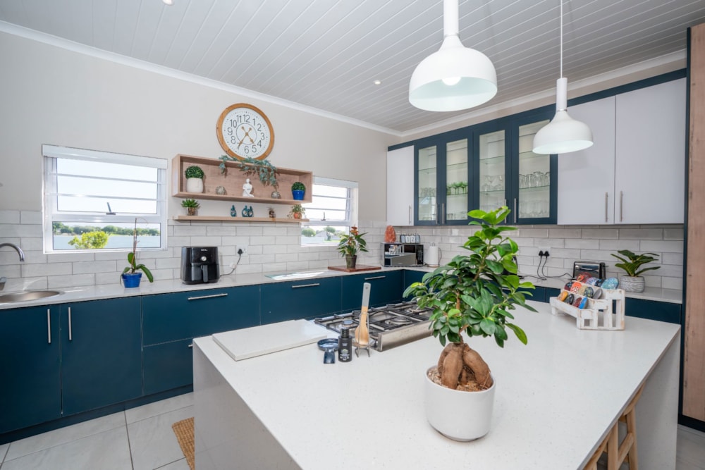 House for sale in Country Club - LA1730492