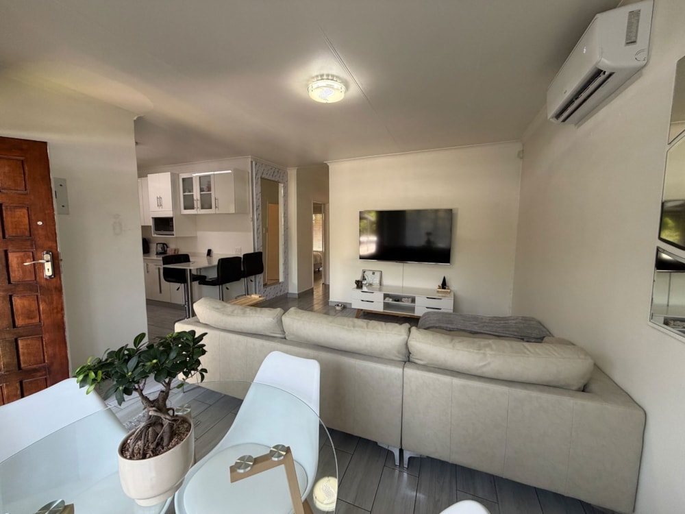 Townhouse for sale in Chase Valley Heights - 1PM1731646