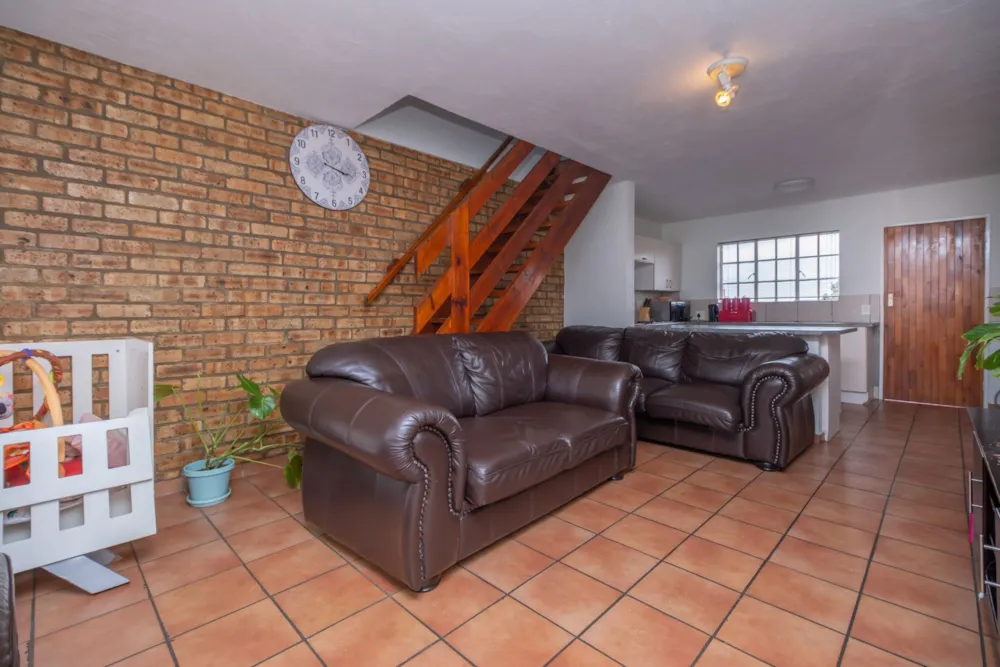 Double-storey cluster sold in Grobler Park - RAN1731155 Double-storey cluster sold in Grobler Park - RAN1731155