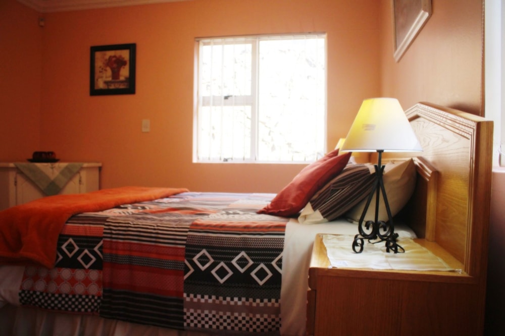 Cottage to rent in Herrwood Park - 1ND1738633