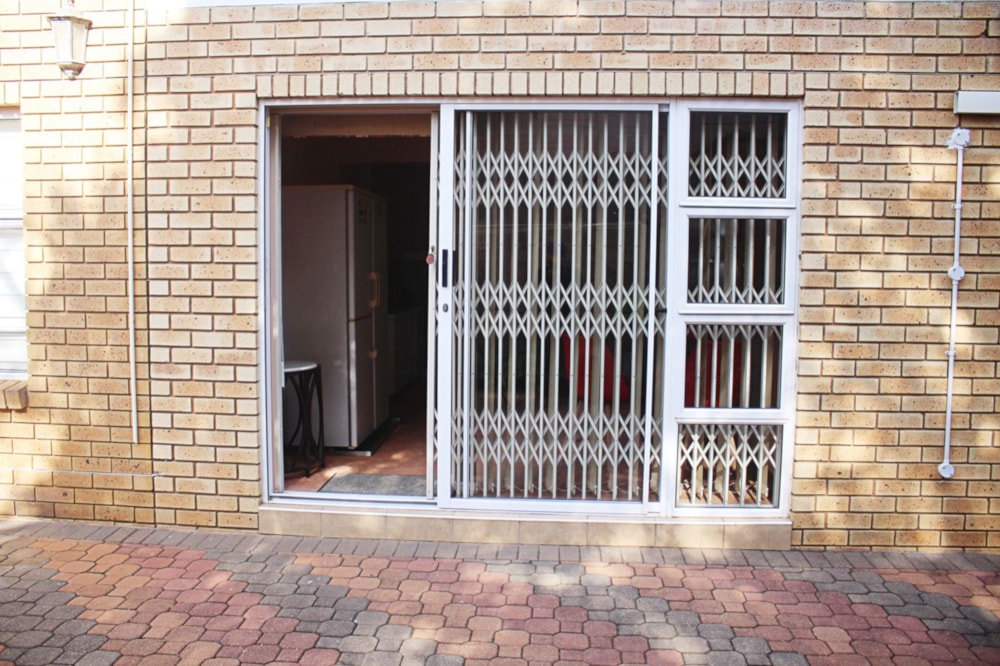 Cottage to rent in Herrwood Park - 1ND1729524