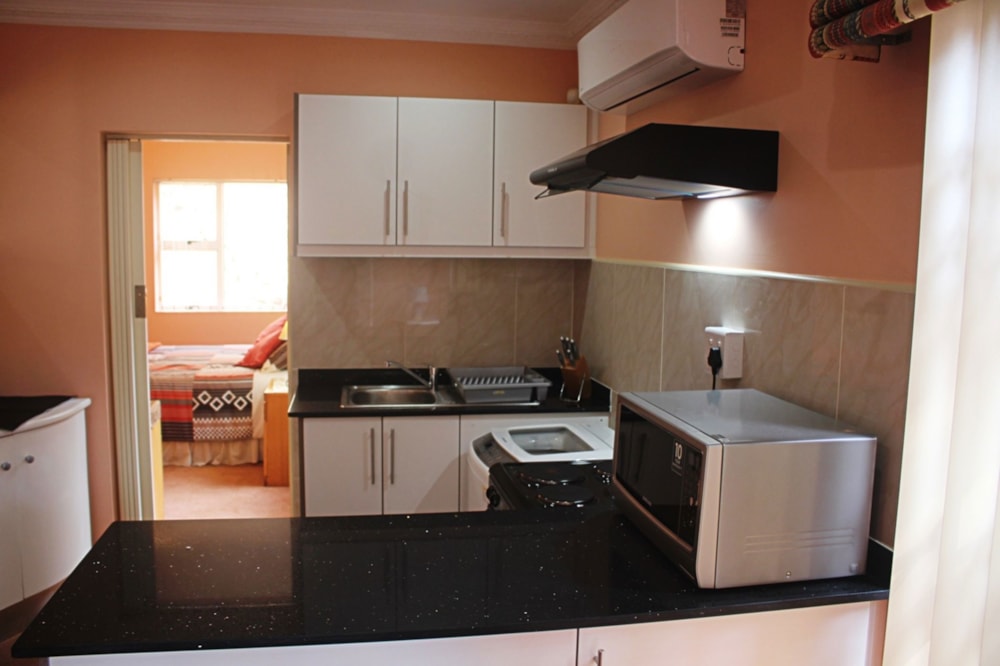 Cottage to rent in Herrwood Park - 1ND1738633