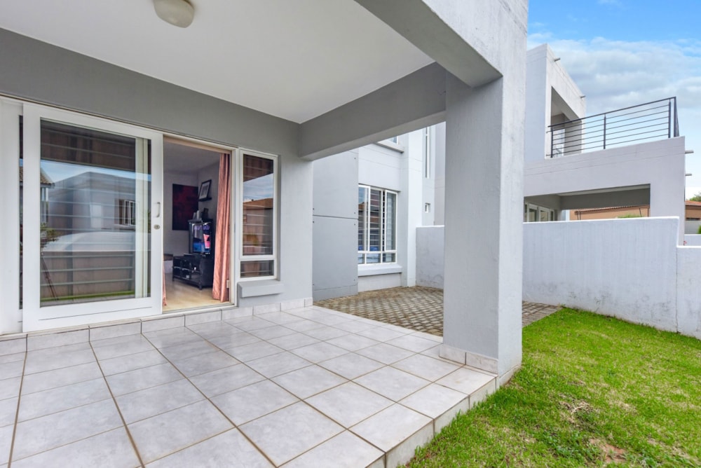 Apartment for sale in Broadacres - FW1728915