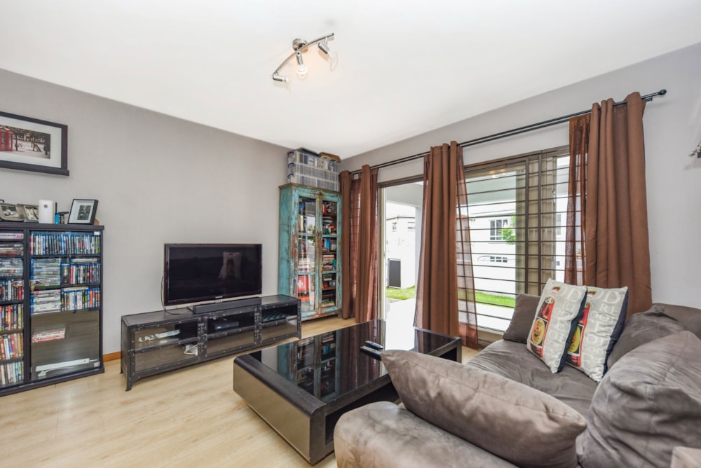 Apartment for sale in Broadacres - FW1728915