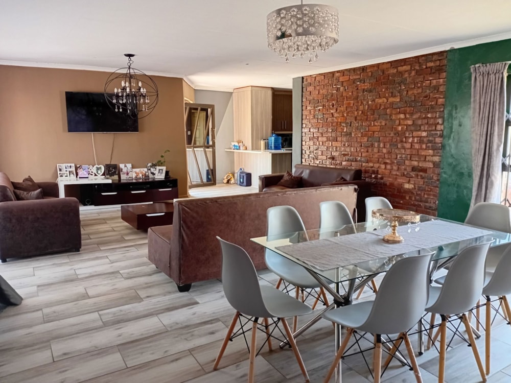 House for sale in Lourierpark - 1BX1730362 House for sale in Lourierpark - 1BX1730362