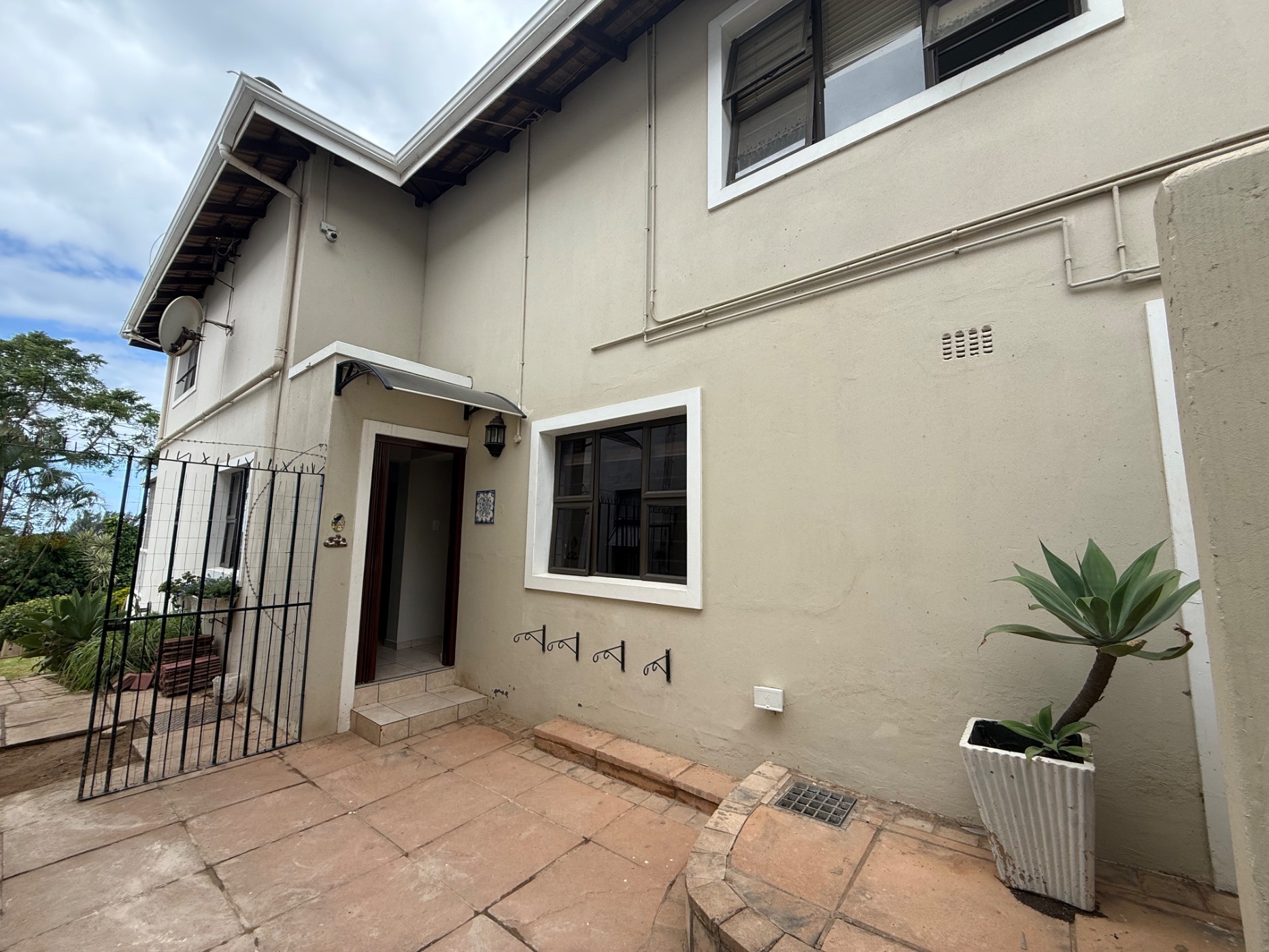 Cottage to rent in Durban North - 1ND1741933