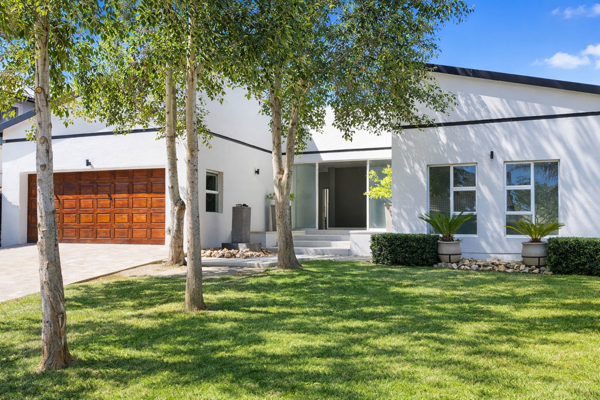 Security estate home for sale in Willow Acres - PT1729964