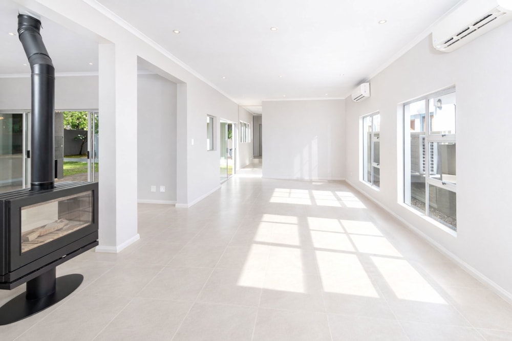 Security estate home for sale in Willow Acres - PT1729964 Security estate home for sale in Willow Acres - PT1729964