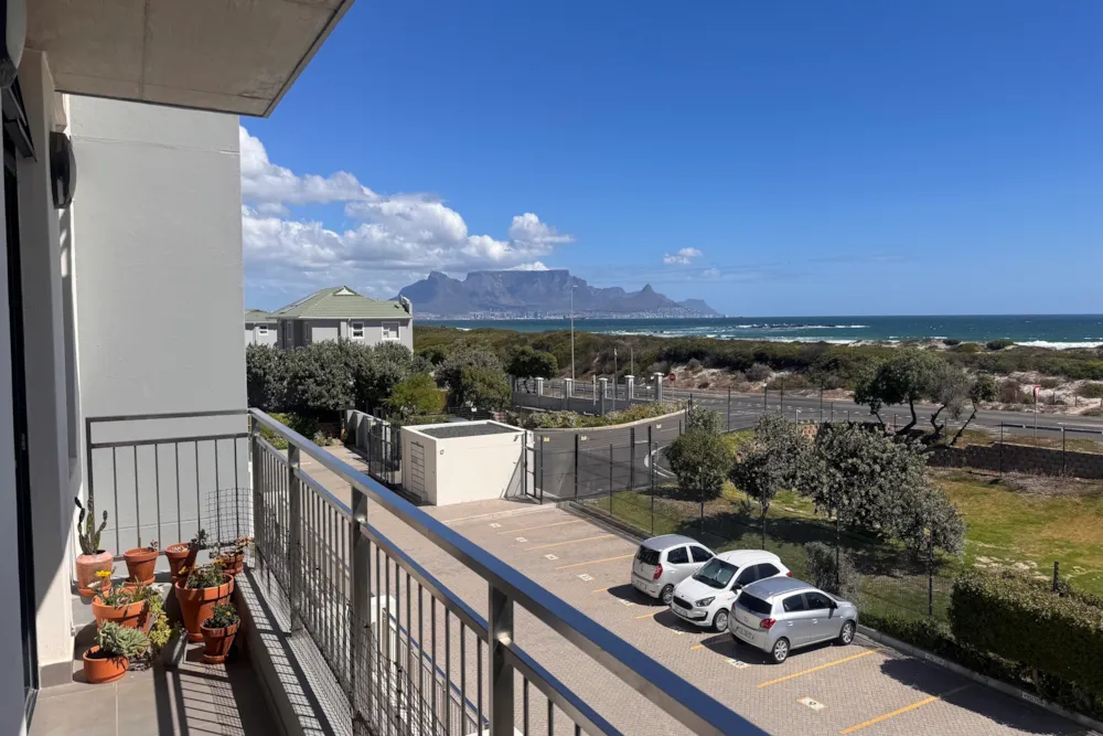 Apartment let in Big Bay - 1TV1718849