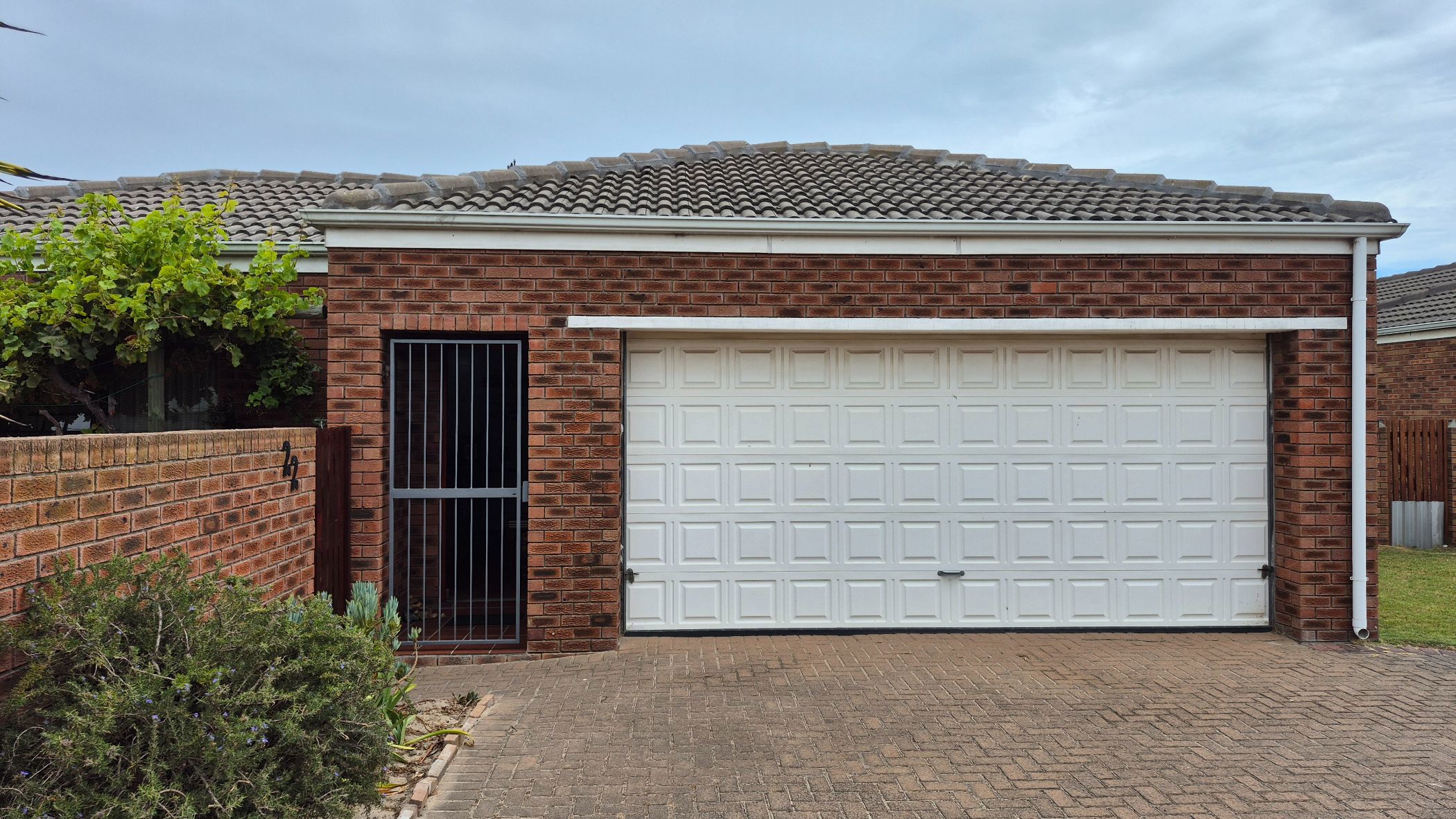 House for sale in Vredelust, Kuils River - 1KV1729593