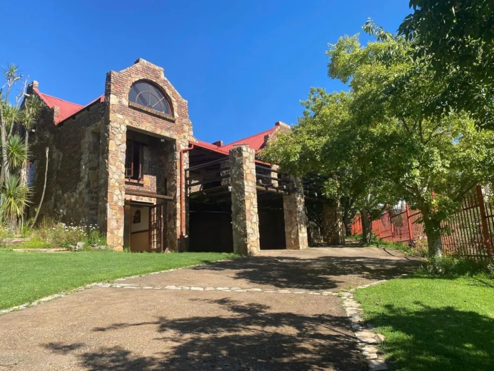 Double-storey house sold in Dullstroom - 1DS1729125 Double-storey house sold in Dullstroom - 1DS1729125