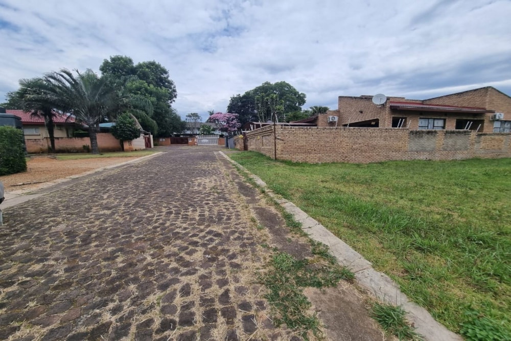 Residential vacant land for sale in Kingsview - 1WR1731103