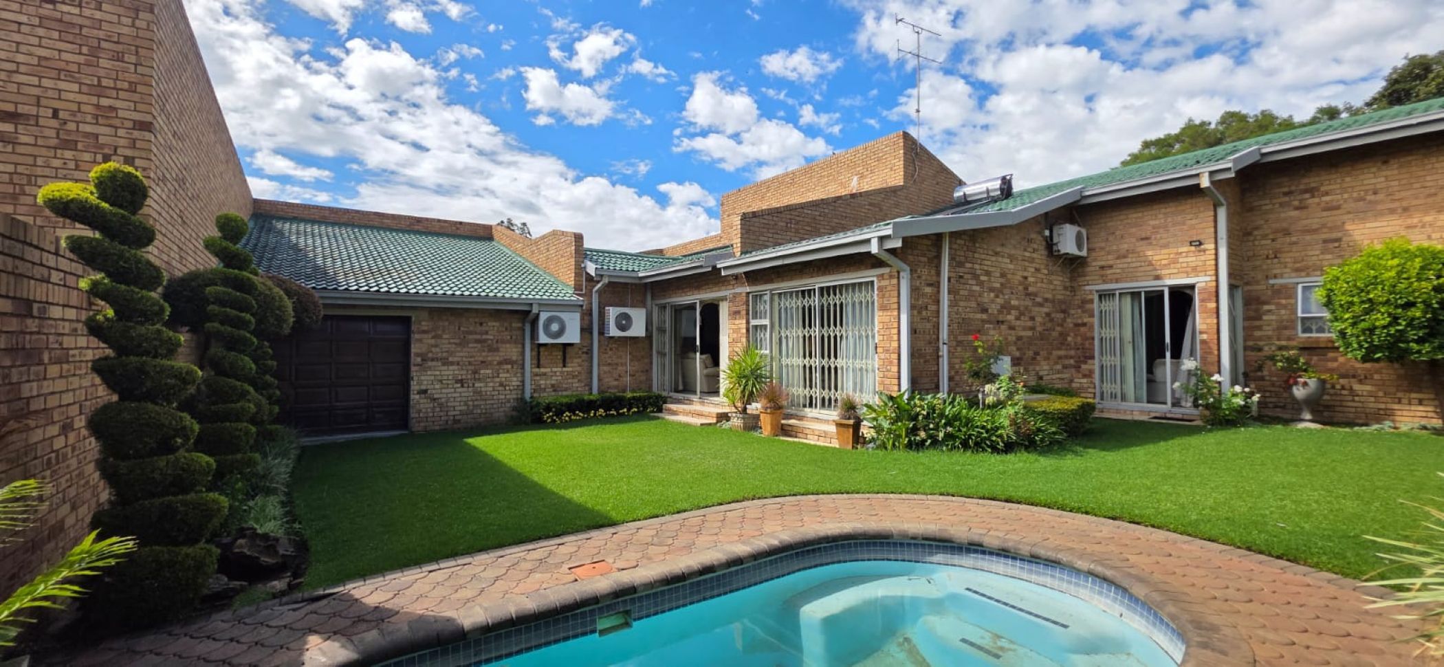 House for sale in Riebeeckstad, Welkom - 1WM1731581