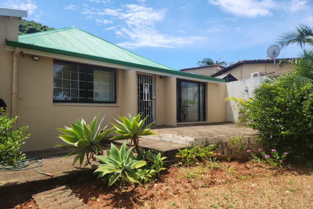 House let in Illovo Beach - 1WB1729825