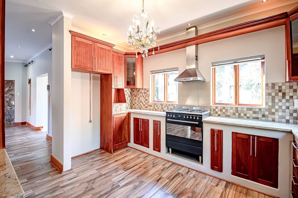 Security estate home for sale in Midstream Estate - CN1727708