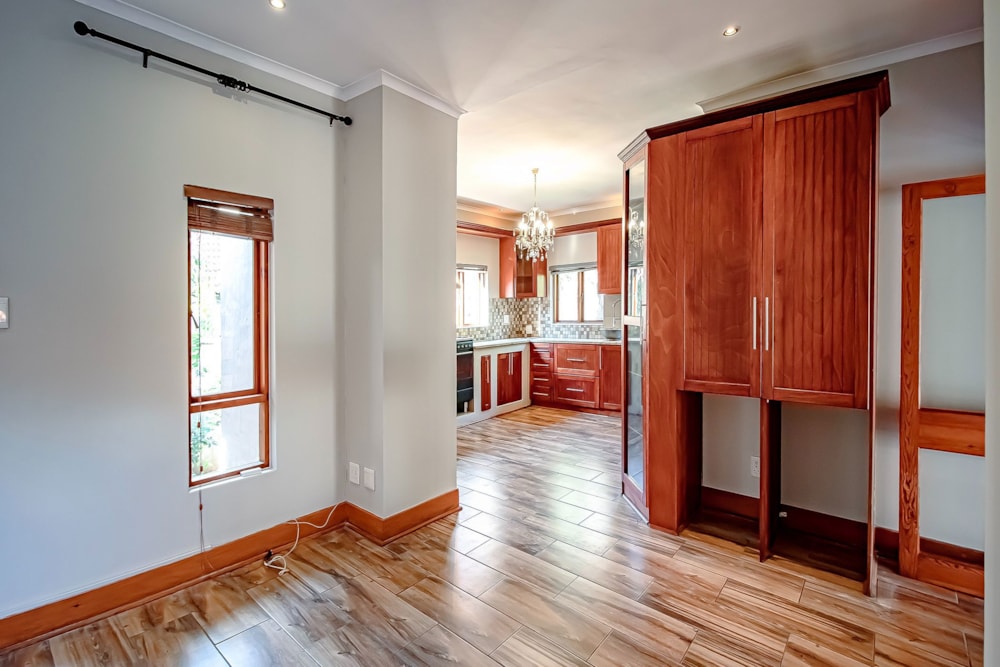 Security estate home for sale in Midstream Estate - CN1727708