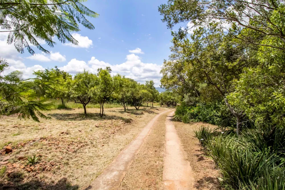 Mixed use farm for sale in Broederstroom - 1HR1729814 Mixed use farm for sale in Broederstroom - 1HR1729814