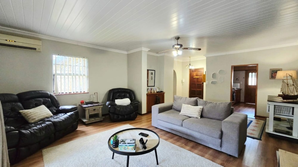 Townhouse for sale in Jan Cilliers Park - 1WM1731538 Townhouse for sale in Jan Cilliers Park - 1WM1731538