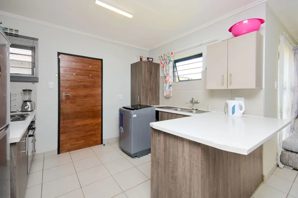 House sold in Protea Glen - RAN1729411 House sold in Protea Glen - RAN1729411