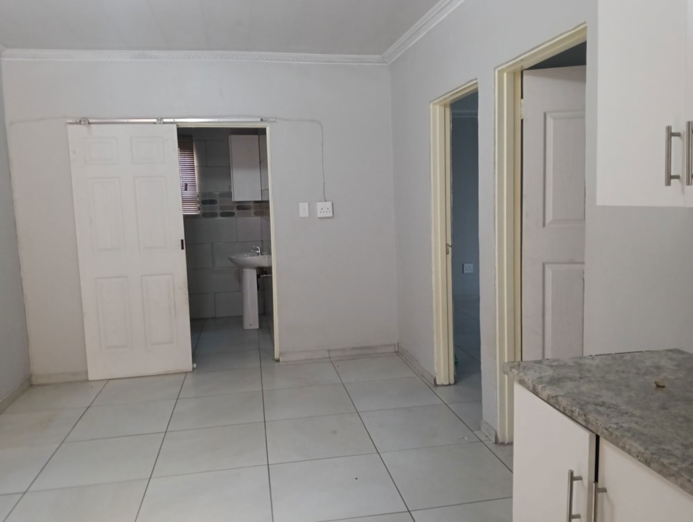 Apartment to rent in Kimberley - 1KJ1731809