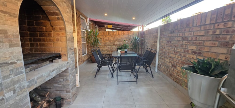 Townhouse for sale in Dagbreek, Welkom - 1WM1729616 Townhouse for sale in Dagbreek, Welkom - 1WM1729616