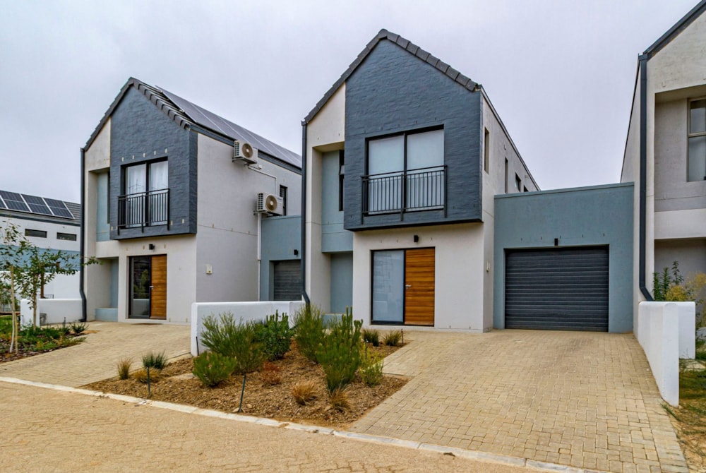 House to rent in Newinbosch - STL1728872