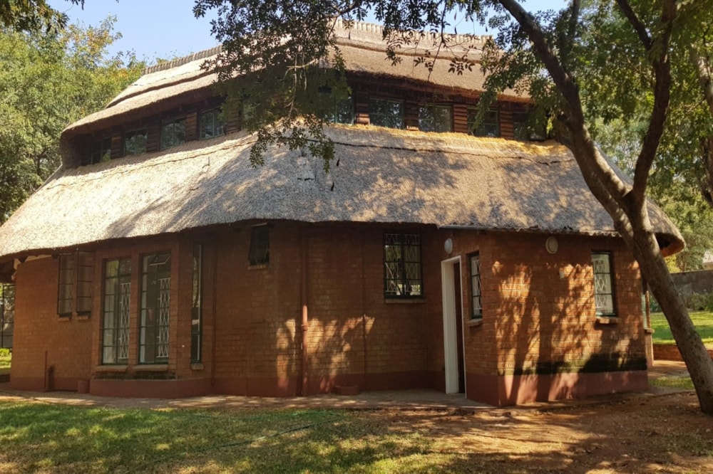 House for sale in Victoria Falls, Zimbabwe - 3ZB1654609