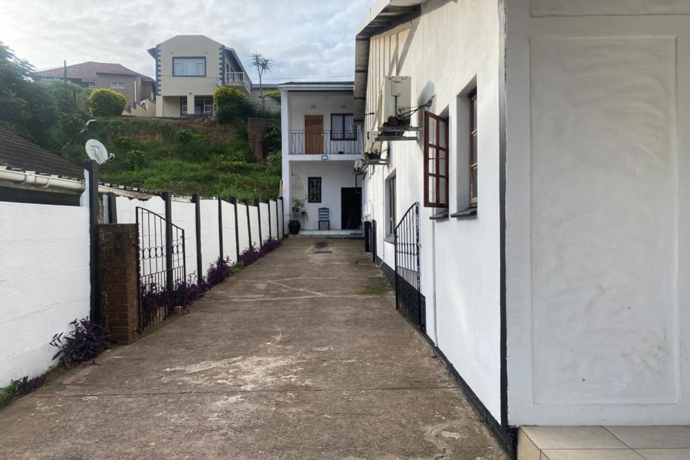 Cottage to rent in Sparks Estate - 1WP1728867