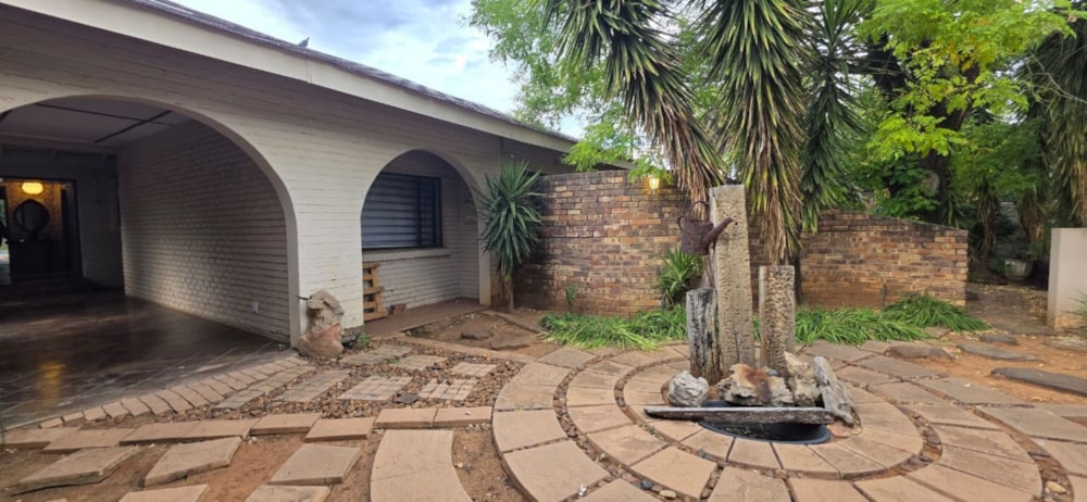 House for sale in Jim Fouche Park - 1WM1730085 House for sale in Jim Fouche Park - 1WM1730085