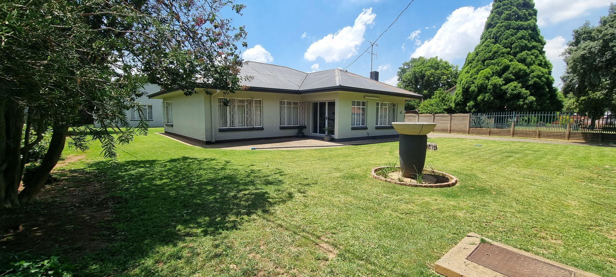 House for sale in Three Rivers North - 1VT1729219