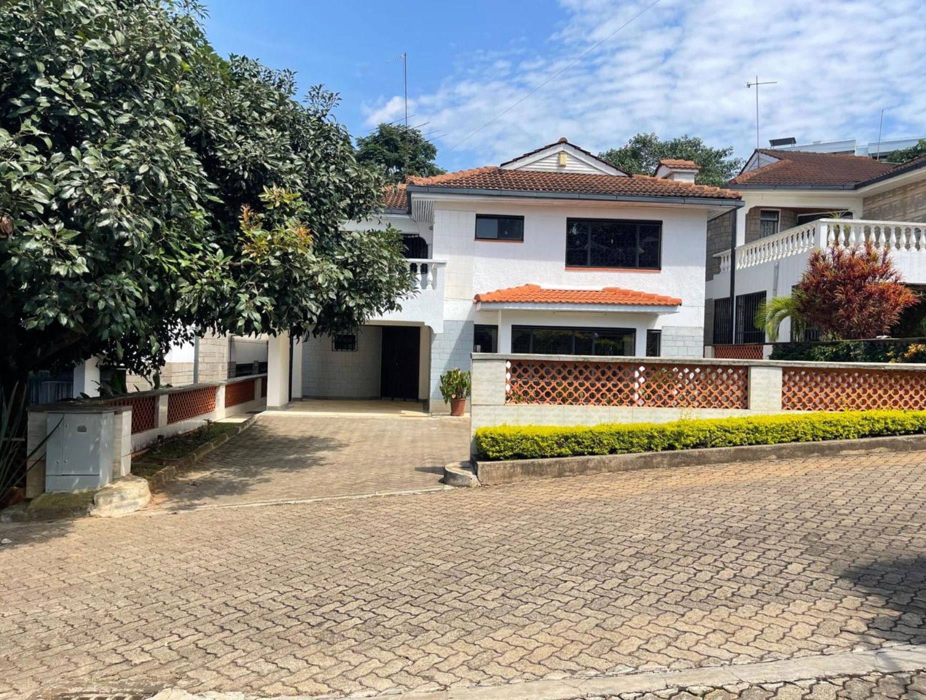 Townhouse to rent in Spring Valley, Kenya - 3KE1728830